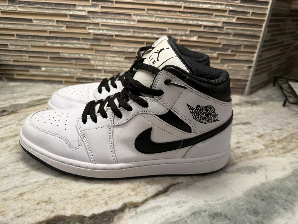 Air Jordan 1 Mid Reverse Panda White Black Mens 9.5 Used No Box